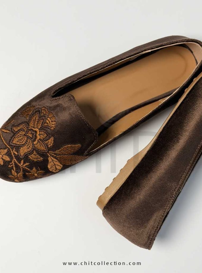 کفش زنانه لوفر گلدوزی دارچین